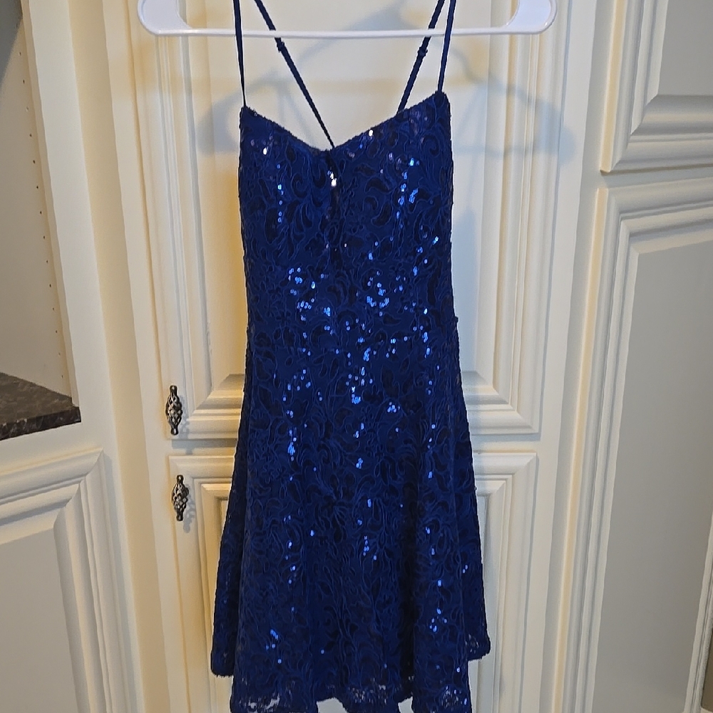 Emerald Sundae Blue Sequin Backless Dress